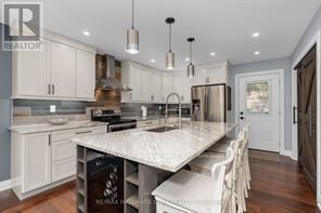 1 Iroquois Ridge, Oro-Medonte (Sugarbush), Ontario  L0K 1E0 - Photo 14 - S12797862