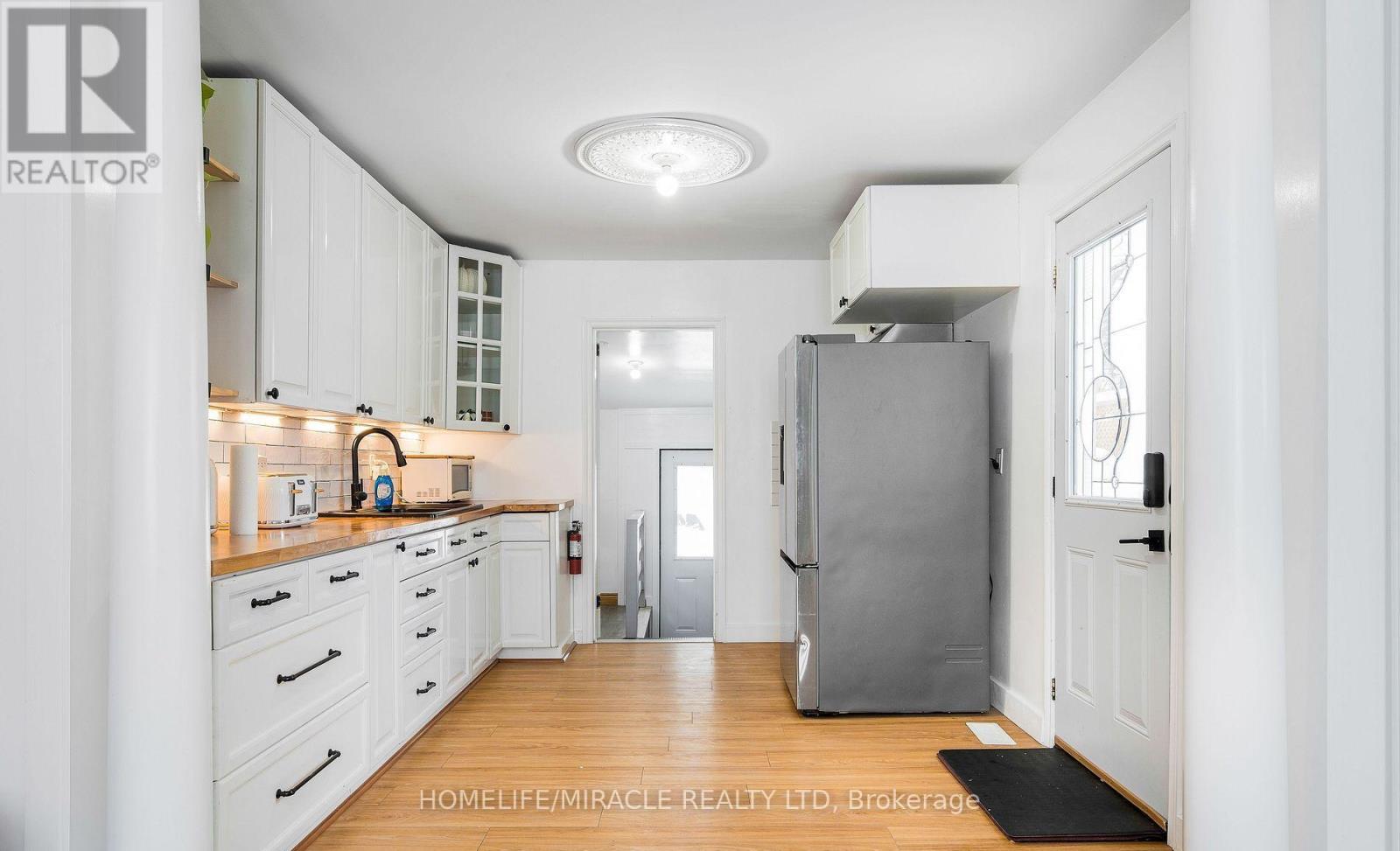 101 River Road E, Wasaga Beach, Ontario  L9Z 2L1 - Photo 10 - S12797882