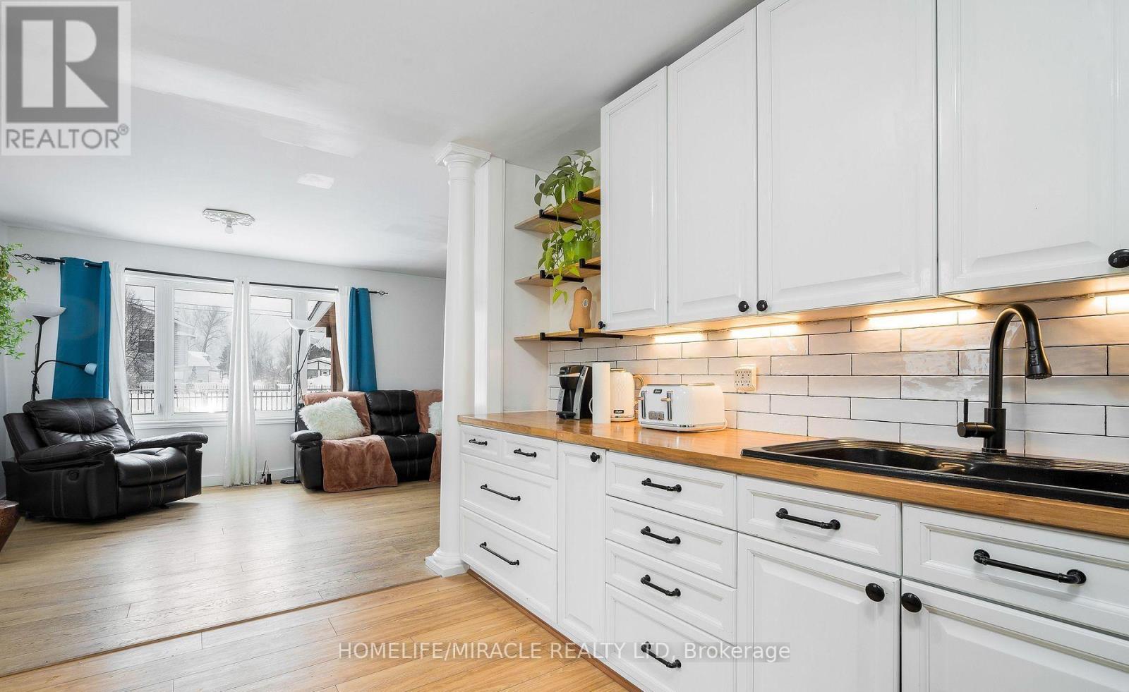 101 River Road E, Wasaga Beach, Ontario  L9Z 2L1 - Photo 13 - S12797882