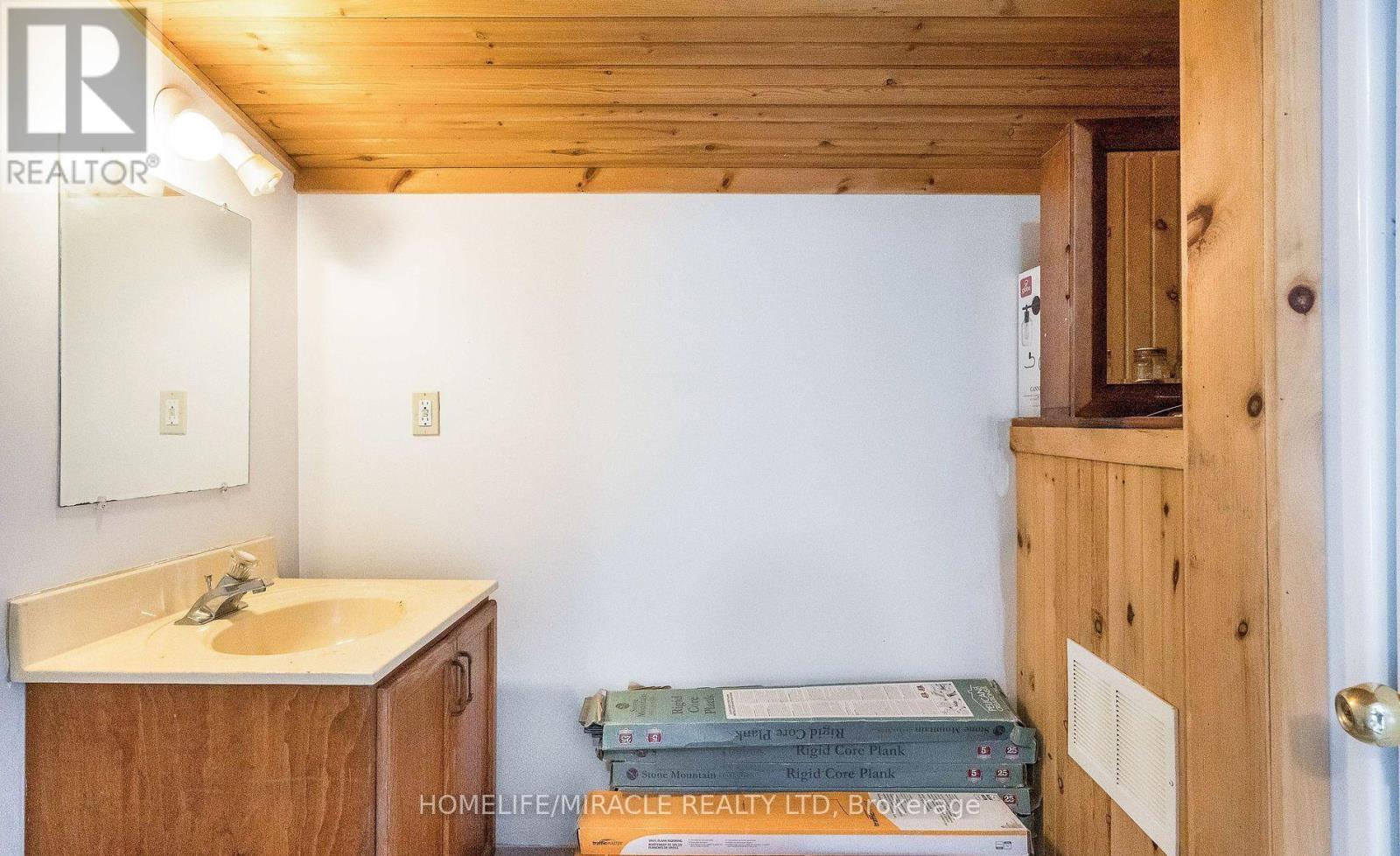 101 River Road E, Wasaga Beach, Ontario  L9Z 2L1 - Photo 15 - S12797882