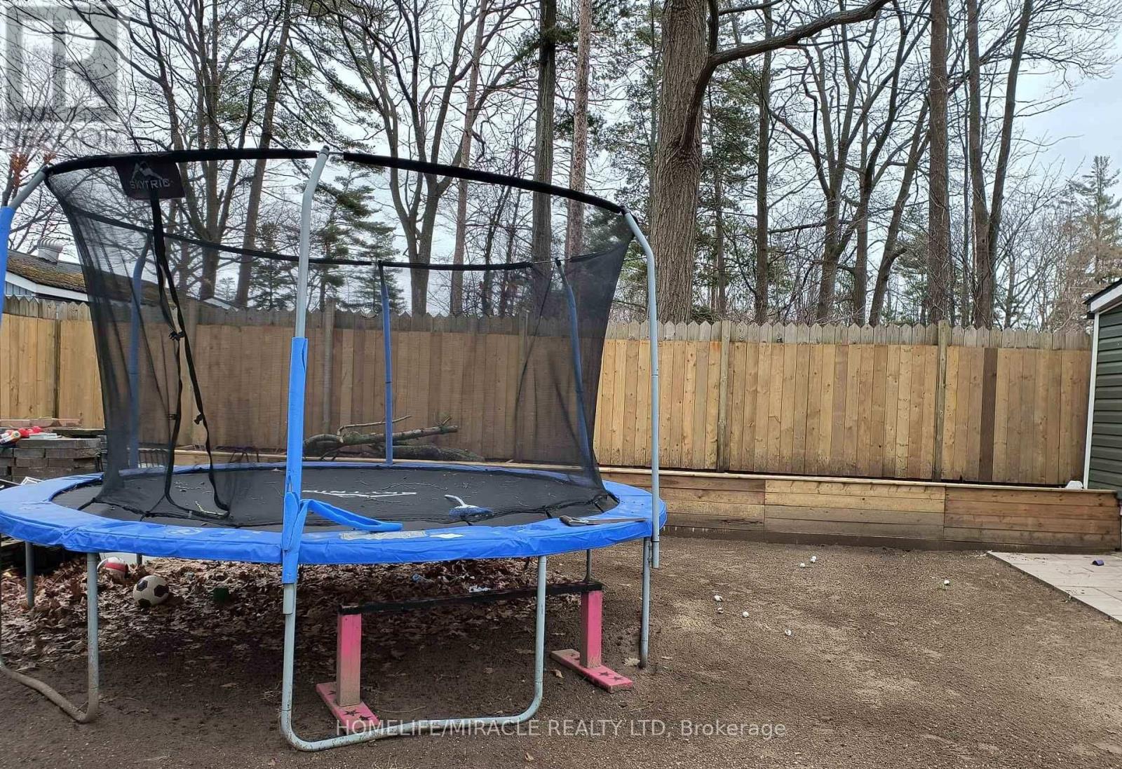 101 River Road E, Wasaga Beach, Ontario  L9Z 2L1 - Photo 34 - S12797882