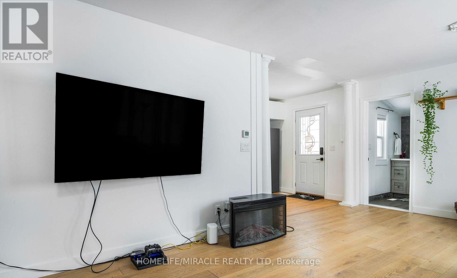 101 River Road E, Wasaga Beach, Ontario  L9Z 2L1 - Photo 6 - S12797882