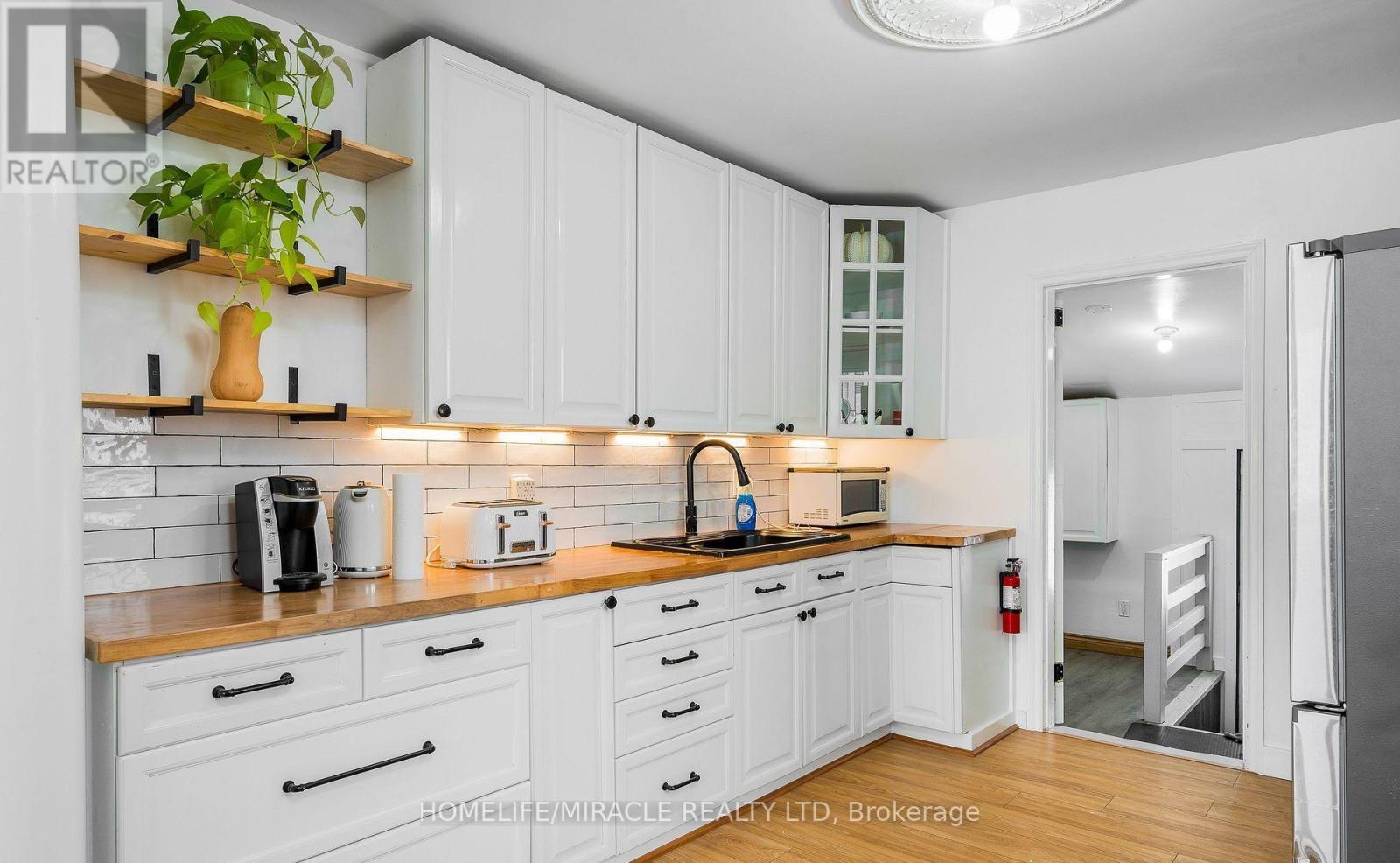 101 River Road E, Wasaga Beach, Ontario  L9Z 2L1 - Photo 9 - S12797882