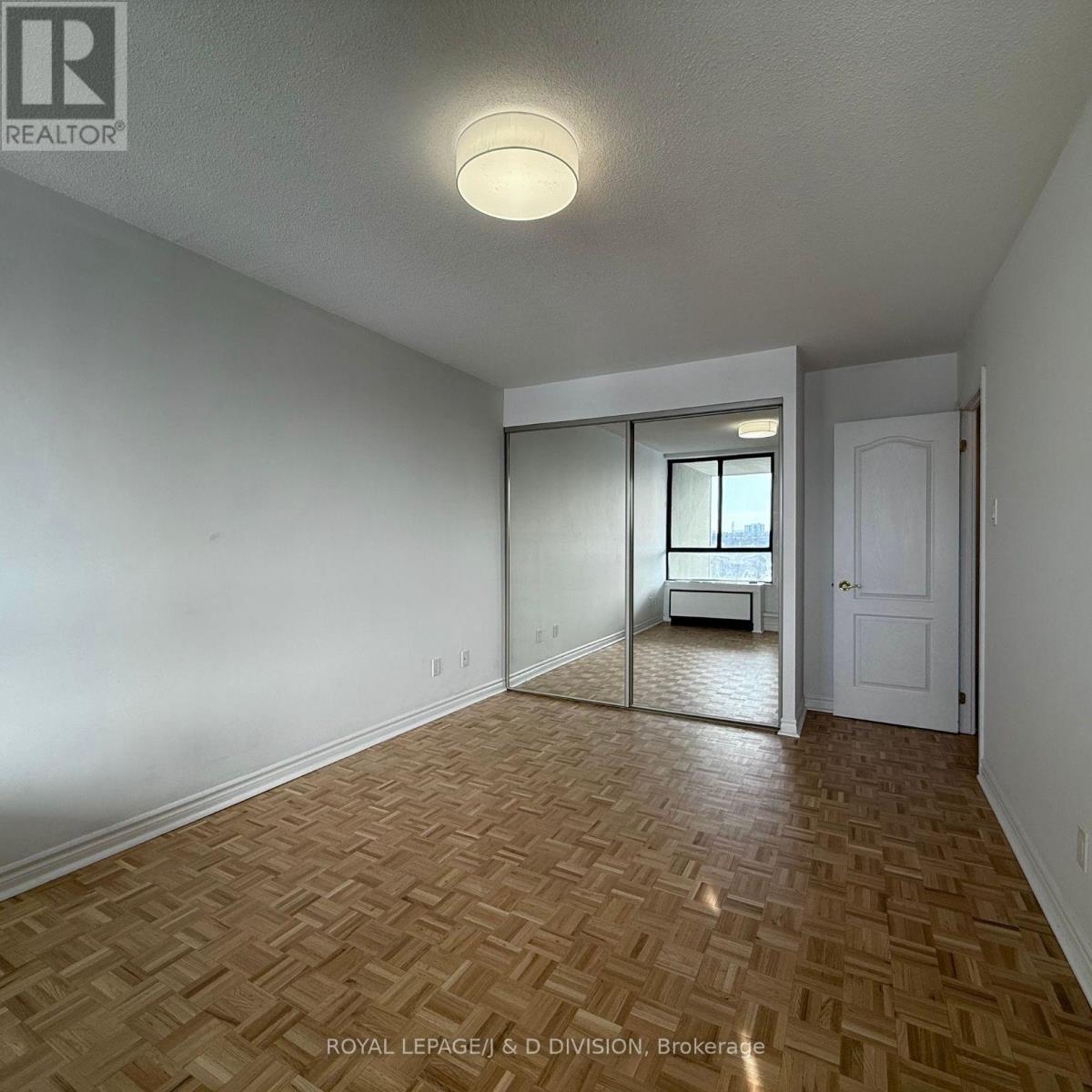 B4 - 284 Mill Road, Toronto (Markland Wood), Ontario  M9C 4W6 - Photo 8 - W12797666