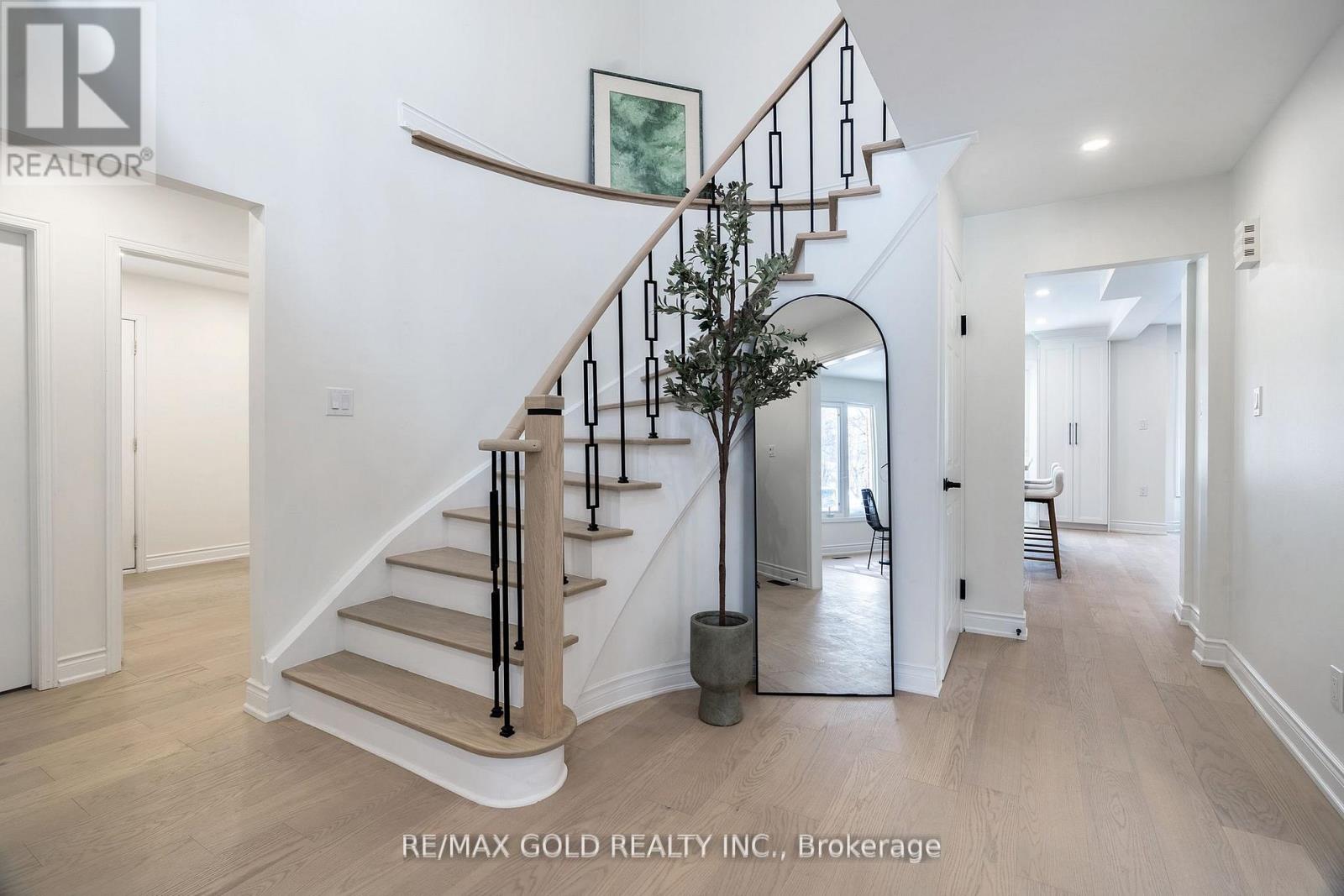 1138 Sawgrass Crescent, Mississauga, Ontario  L5C 3V4 - Photo 19 - W12797752