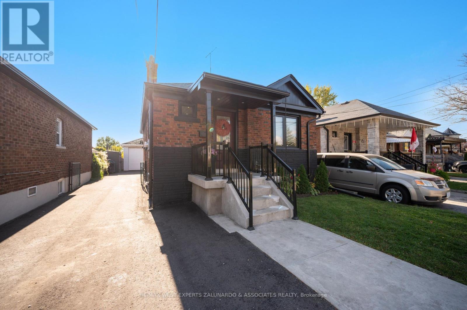 69 Foxwell Street, Toronto (Rockcliffe-Smythe), Ontario  M6N 1Y9 - Photo 2 - W12797766