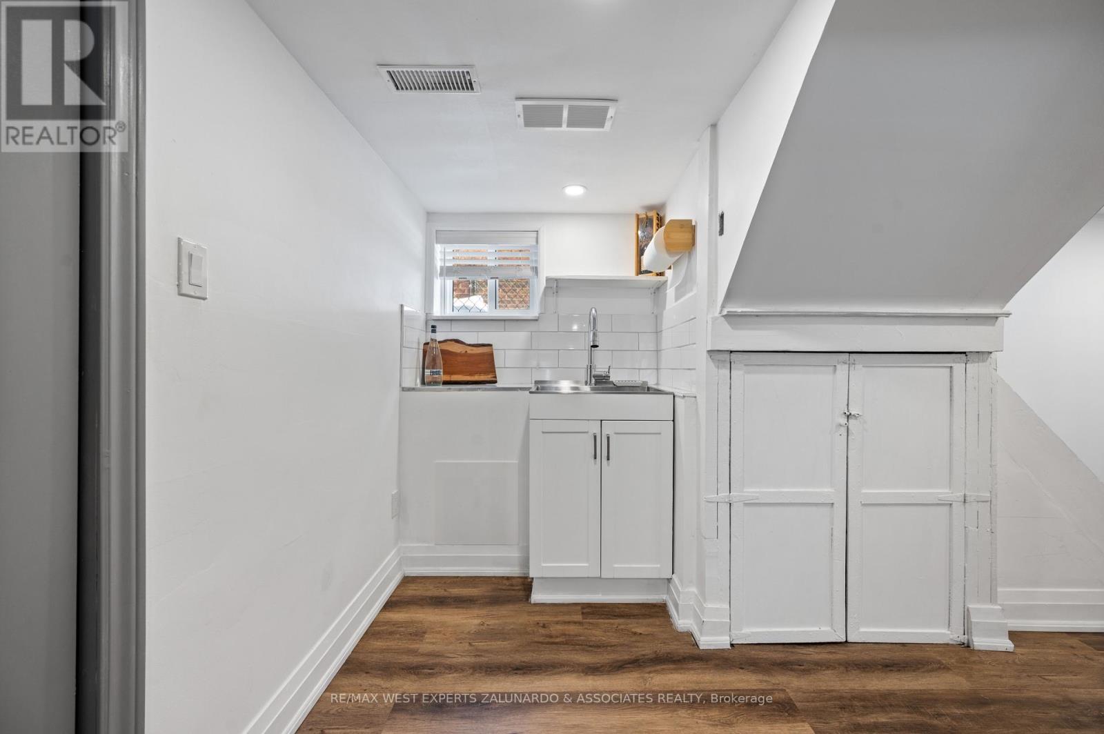 69 Foxwell Street, Toronto (Rockcliffe-Smythe), Ontario  M6N 1Y9 - Photo 26 - W12797766