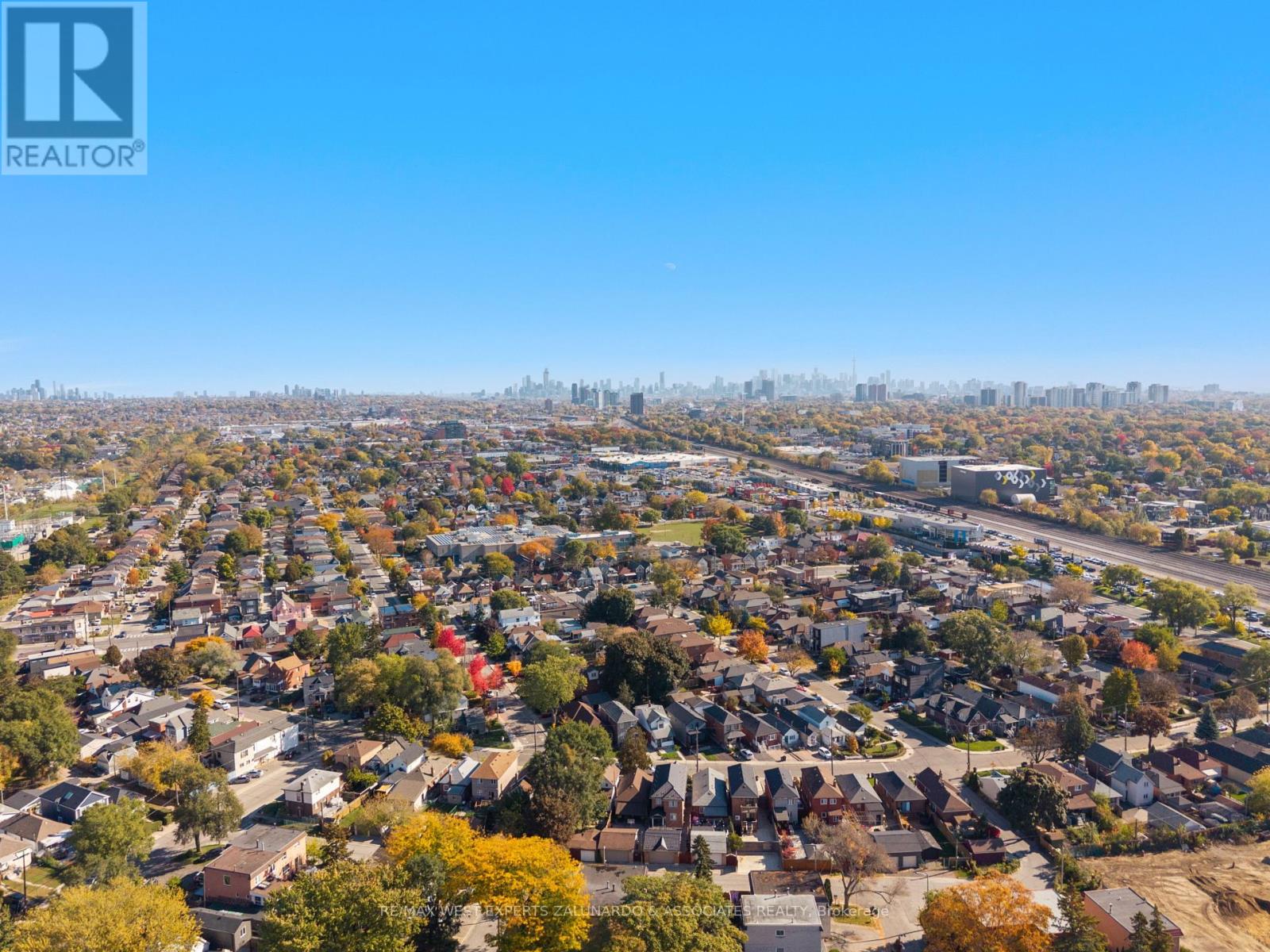 69 Foxwell Street, Toronto (Rockcliffe-Smythe), Ontario  M6N 1Y9 - Photo 36 - W12797766