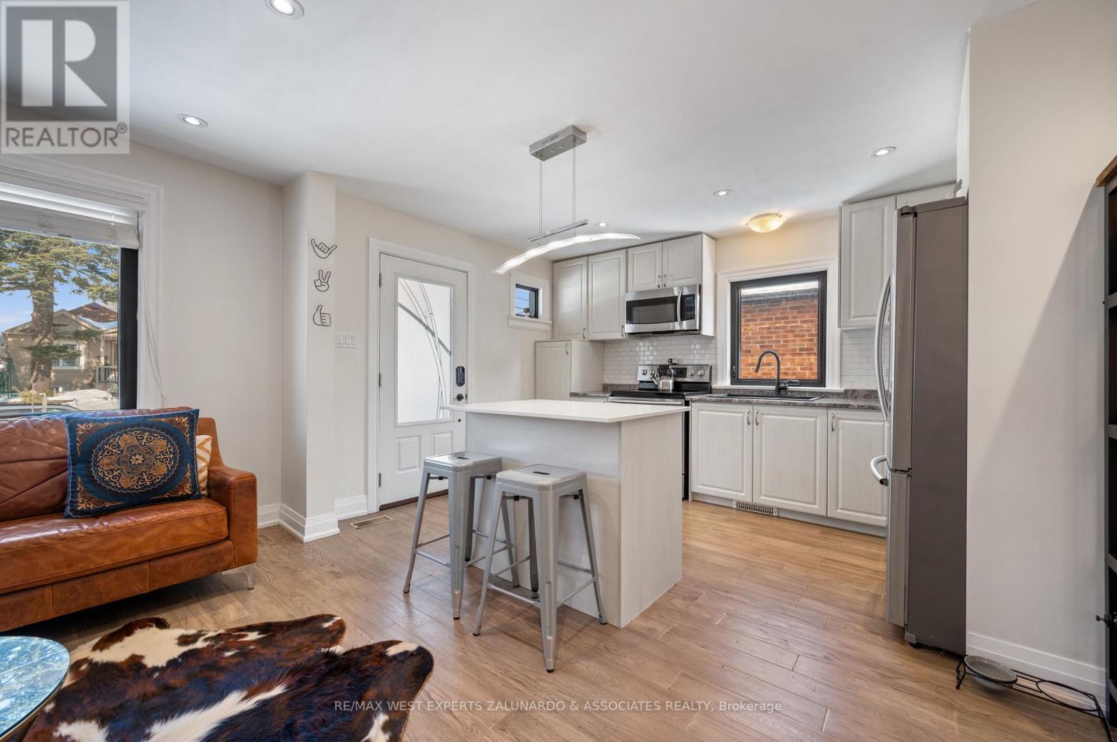 69 Foxwell Street, Toronto (Rockcliffe-Smythe), Ontario  M6N 1Y9 - Photo 4 - W12797766