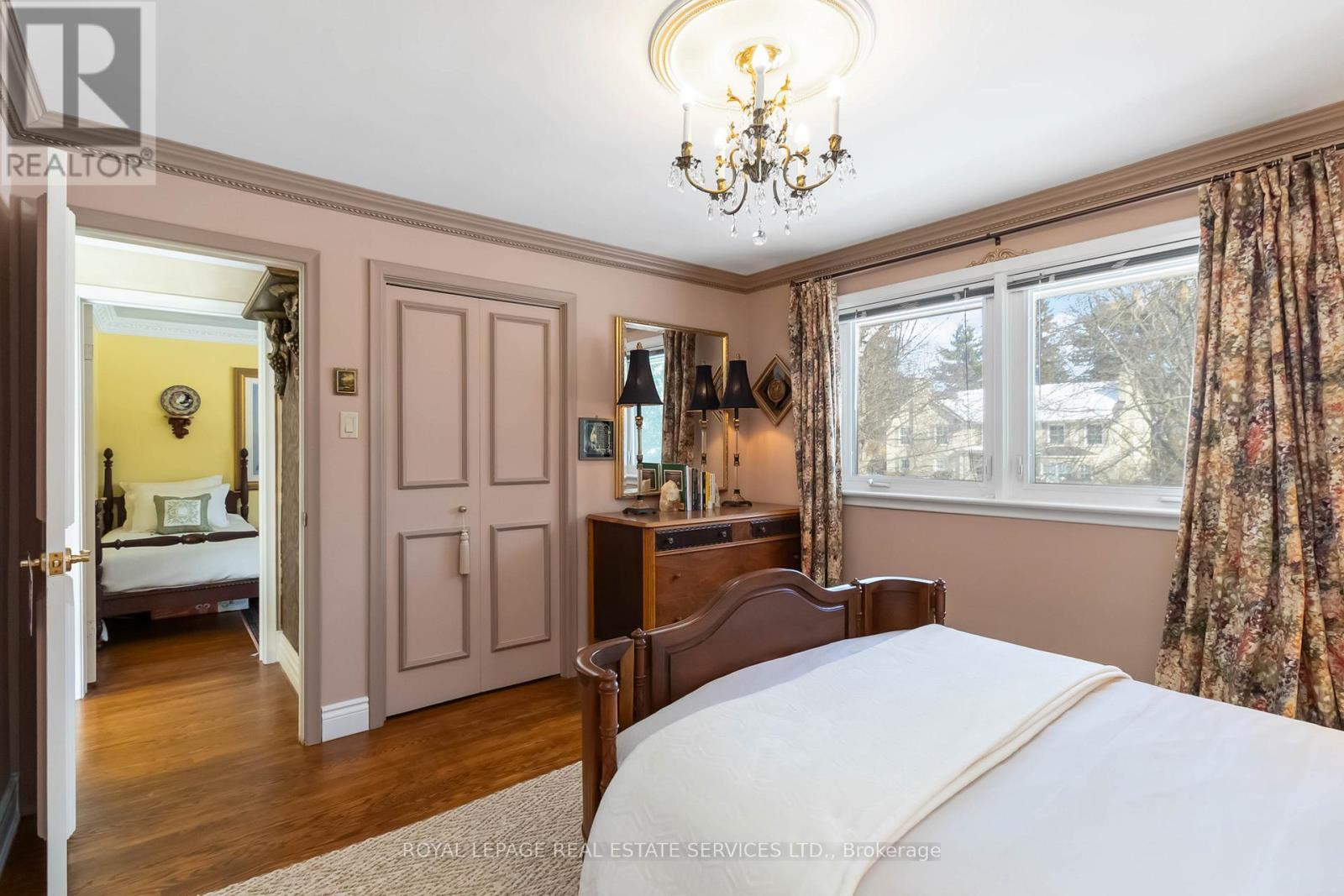 150 Cairncroft Road, Oakville (Mo Morrison), Ontario  L6J 4L9 - Photo 35 - W12797804