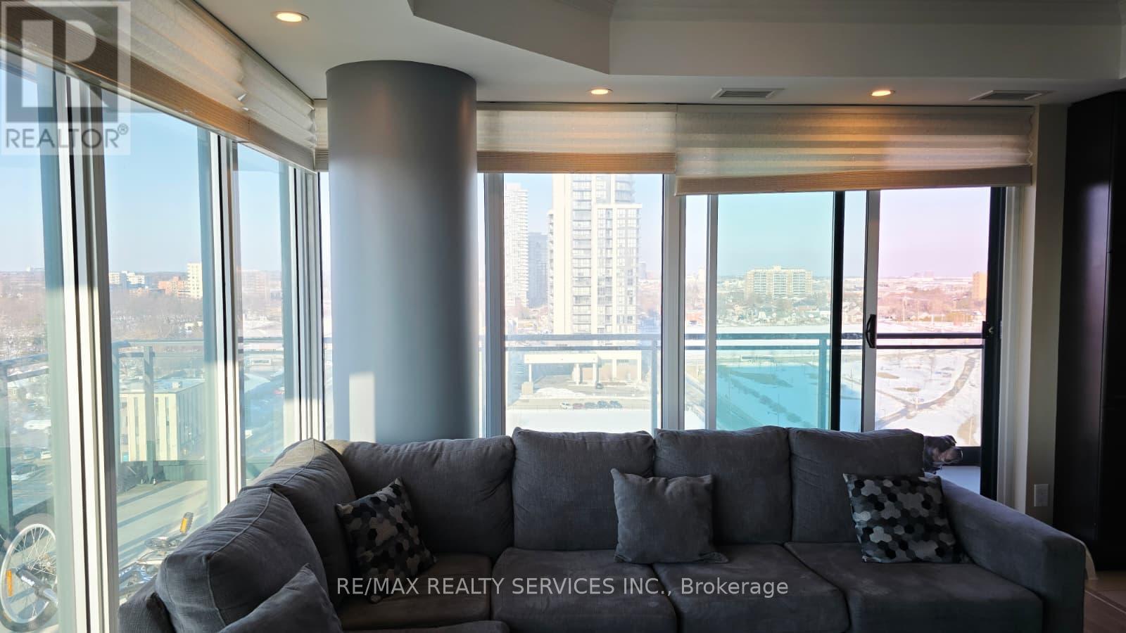 1308 - 100 John Street, Brampton (Downtown Brampton), Ontario  L6N 2S8 - Photo 13 - W12797848