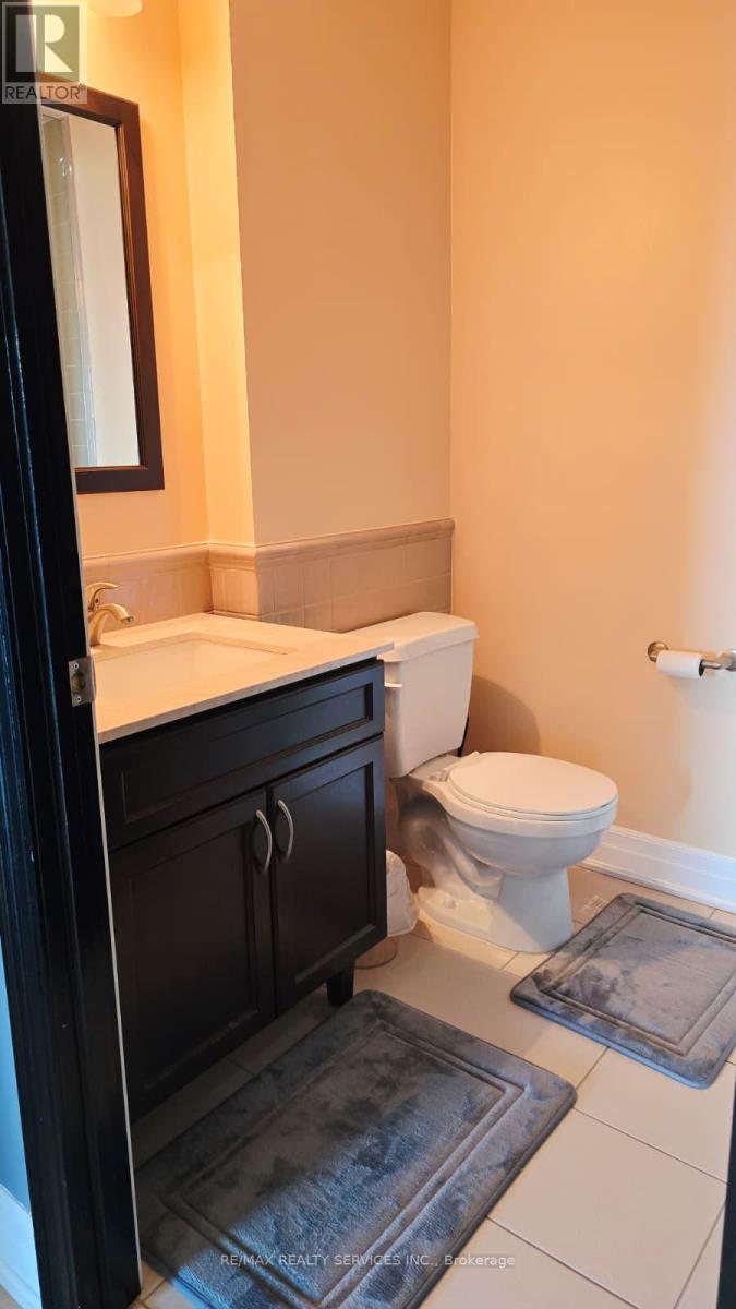 1308 - 100 John Street, Brampton (Downtown Brampton), Ontario  L6N 2S8 - Photo 17 - W12797848