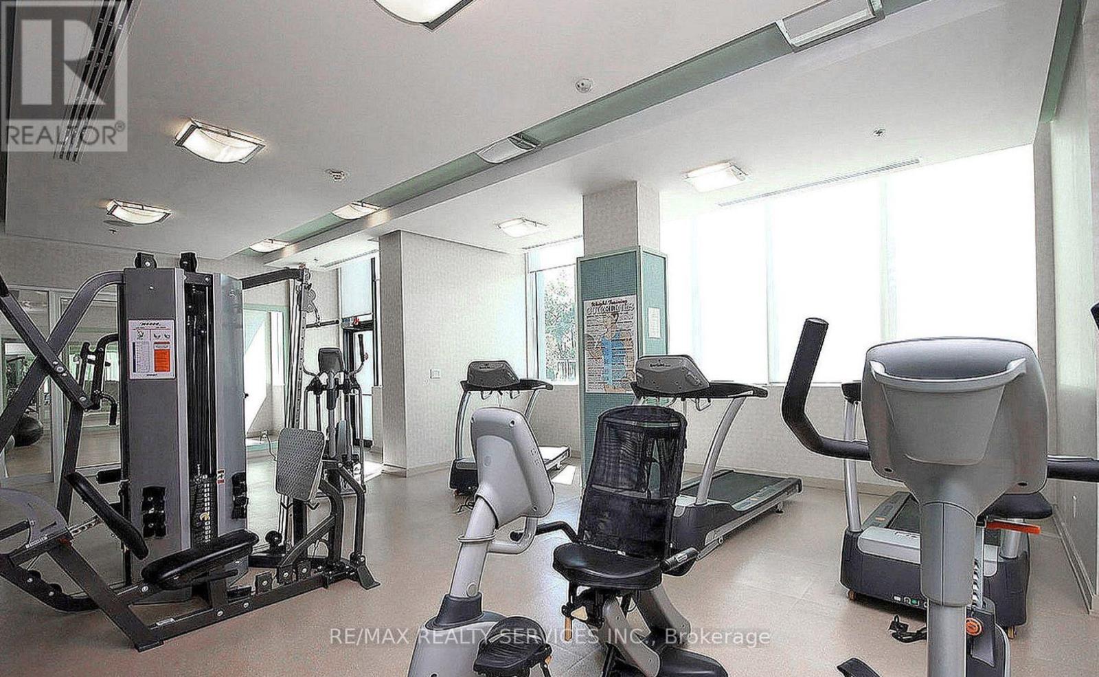 1308 - 100 John Street, Brampton (Downtown Brampton), Ontario  L6N 2S8 - Photo 31 - W12797848