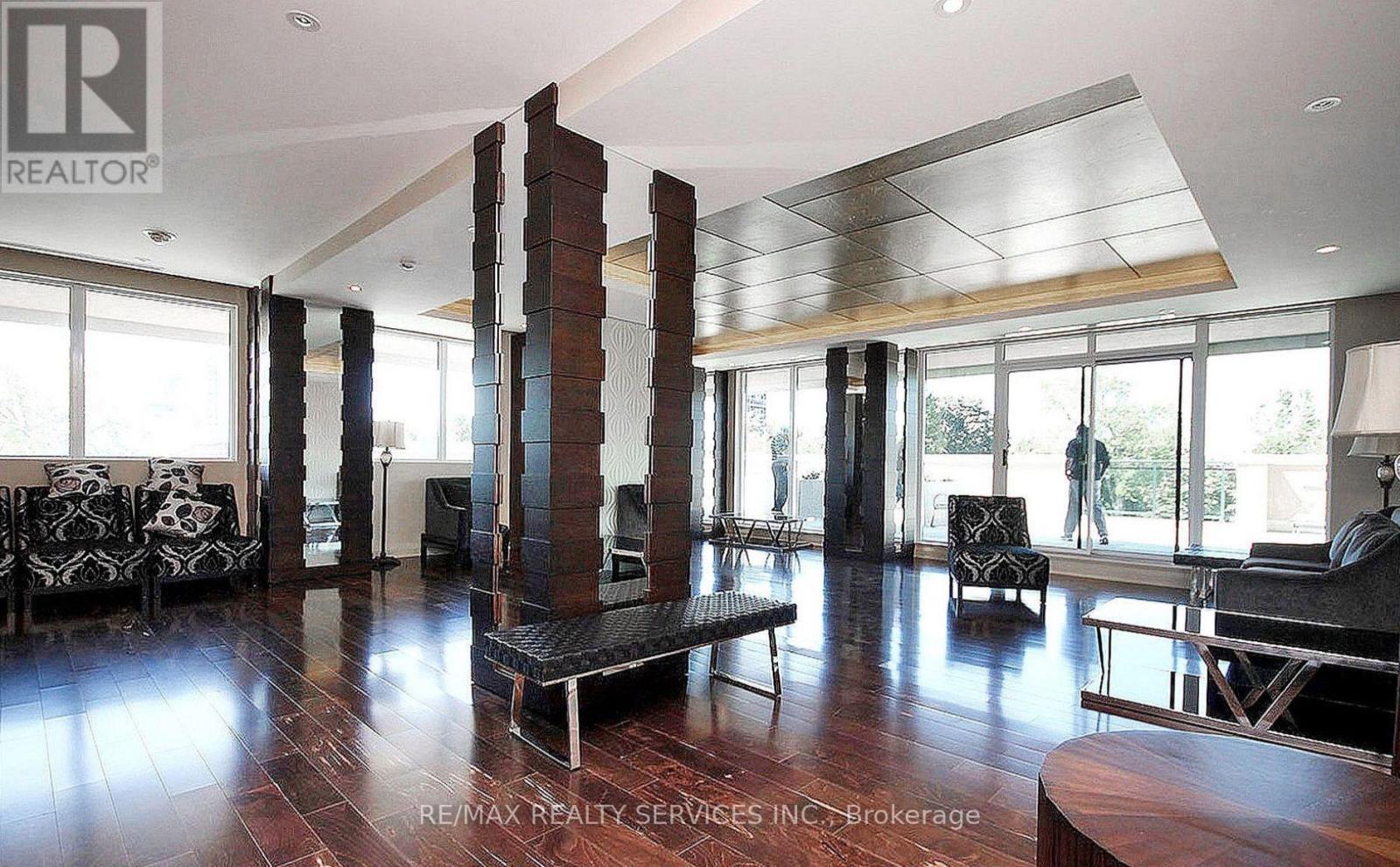 1308 - 100 John Street, Brampton (Downtown Brampton), Ontario  L6N 2S8 - Photo 32 - W12797848