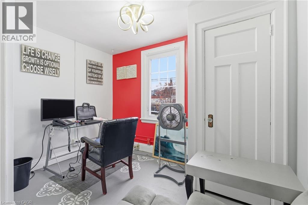 2118 Old Lakeshore Road Unit# A, Burlington, Ontario  L7R 1A3 - Photo 16 - 40805854