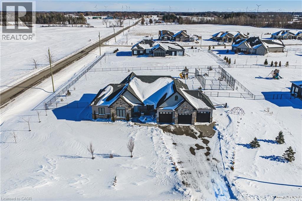 1 Phillips Court, Dunnville, Ontario  N1A 2W2 - Photo 2 - 40802963