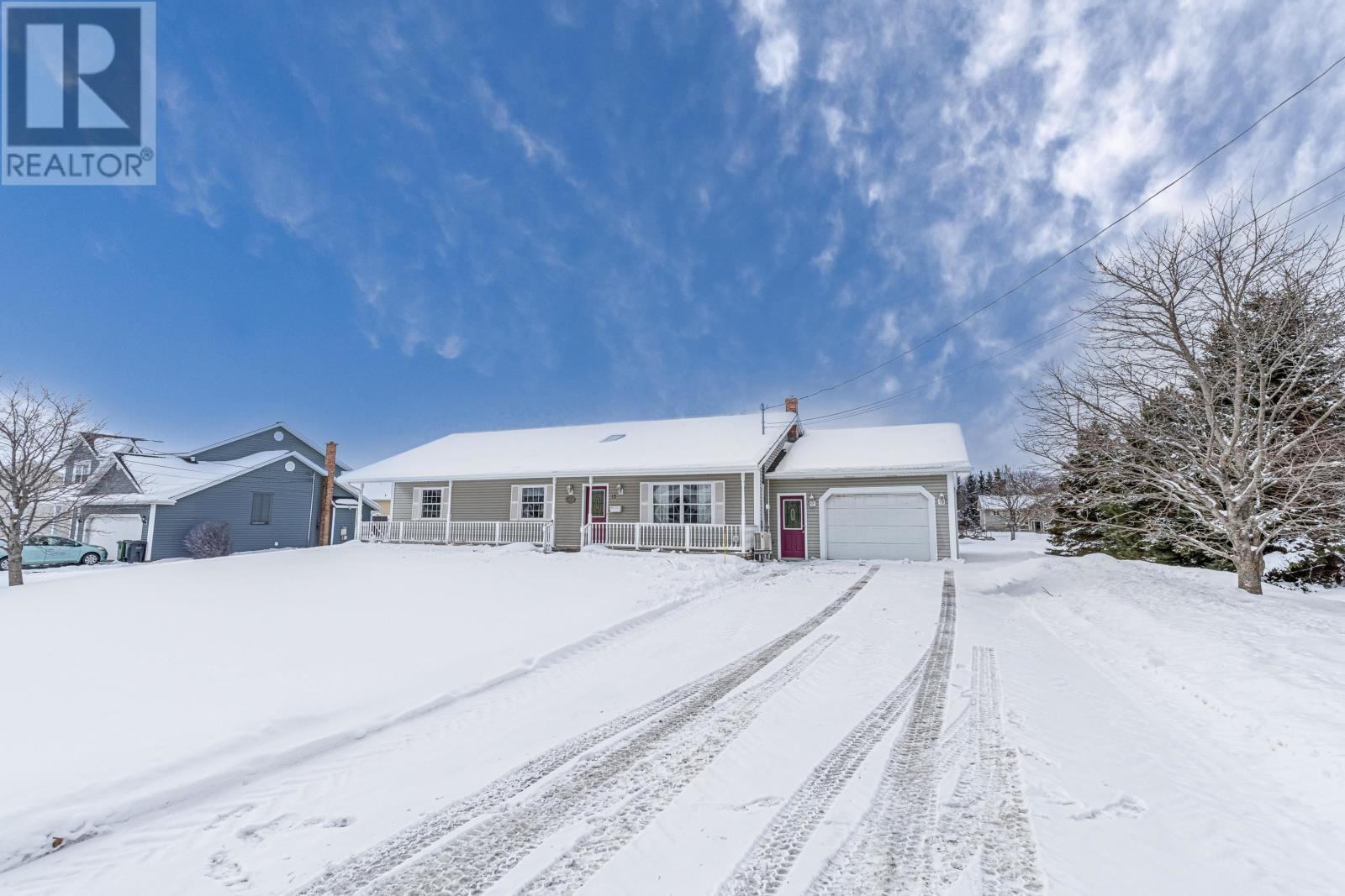 13 Cambridge Drive, Charlottetown, Prince Edward Island  C1C 1P1 - Photo 3 - 202602967