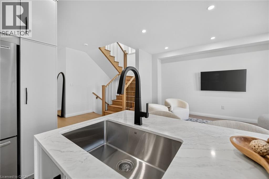 16 Sagewood Drive, Hamilton, Ontario  L9B 0K7 - Photo 16 - 40788159