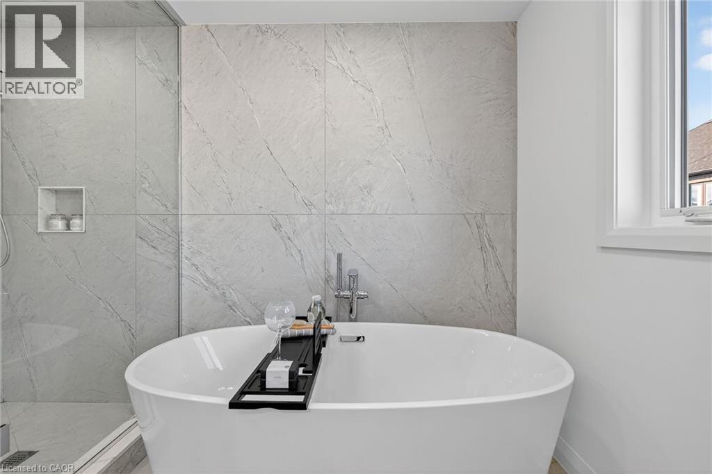 16 Sagewood Drive, Hamilton, Ontario  L9B 0K7 - Photo 38 - 40788159