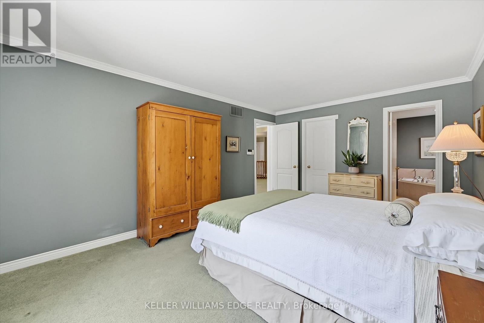 305 Southcote Drive, Hamilton (Meadowlands), Ontario  L9G 5C4 - Photo 20 - X12797658