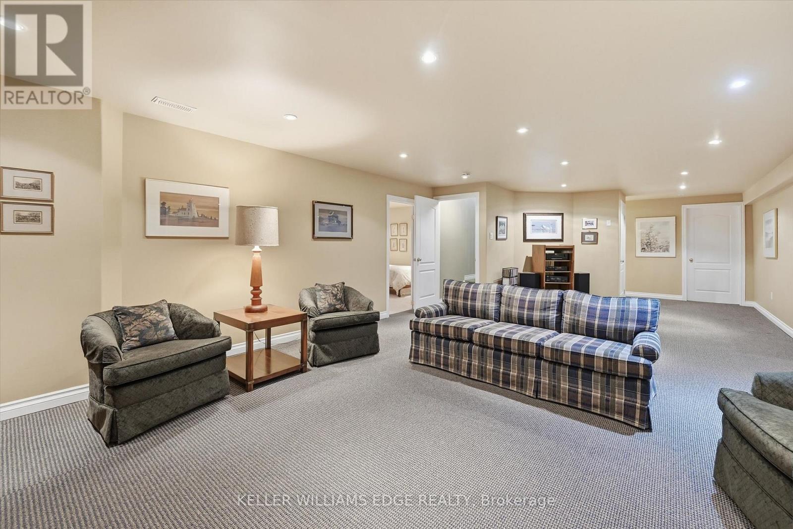 305 Southcote Drive, Hamilton (Meadowlands), Ontario  L9G 5C4 - Photo 33 - X12797658