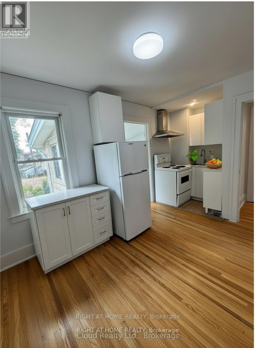 Upper - 1395 Dougall Avenue, Windsor, Ontario  N8X 1R6 - Photo 14 - X12797672