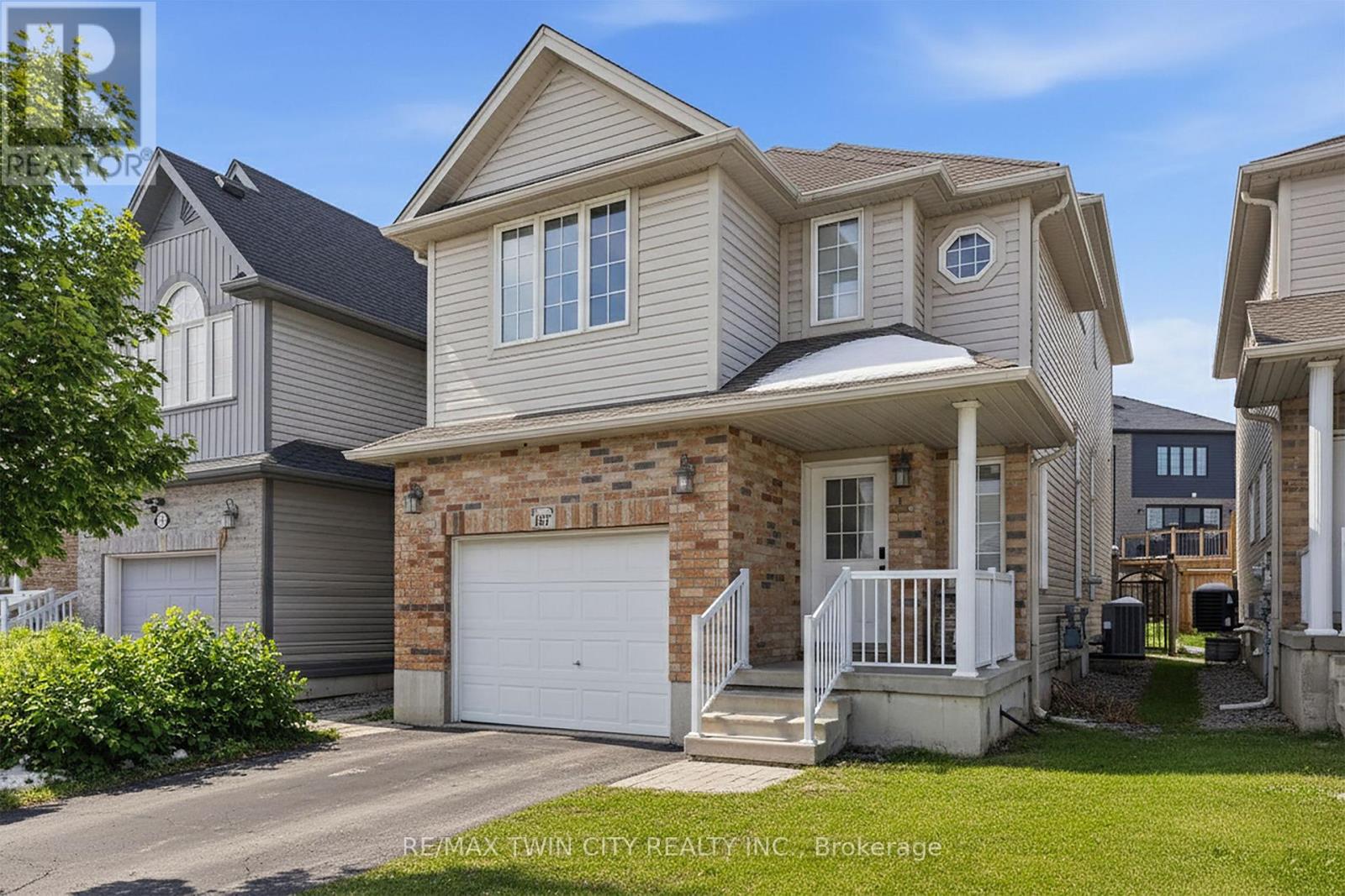 187 Woodbine Avenue, Kitchener, Ontario  N2R 1Y5 - Photo 2 - X12797688