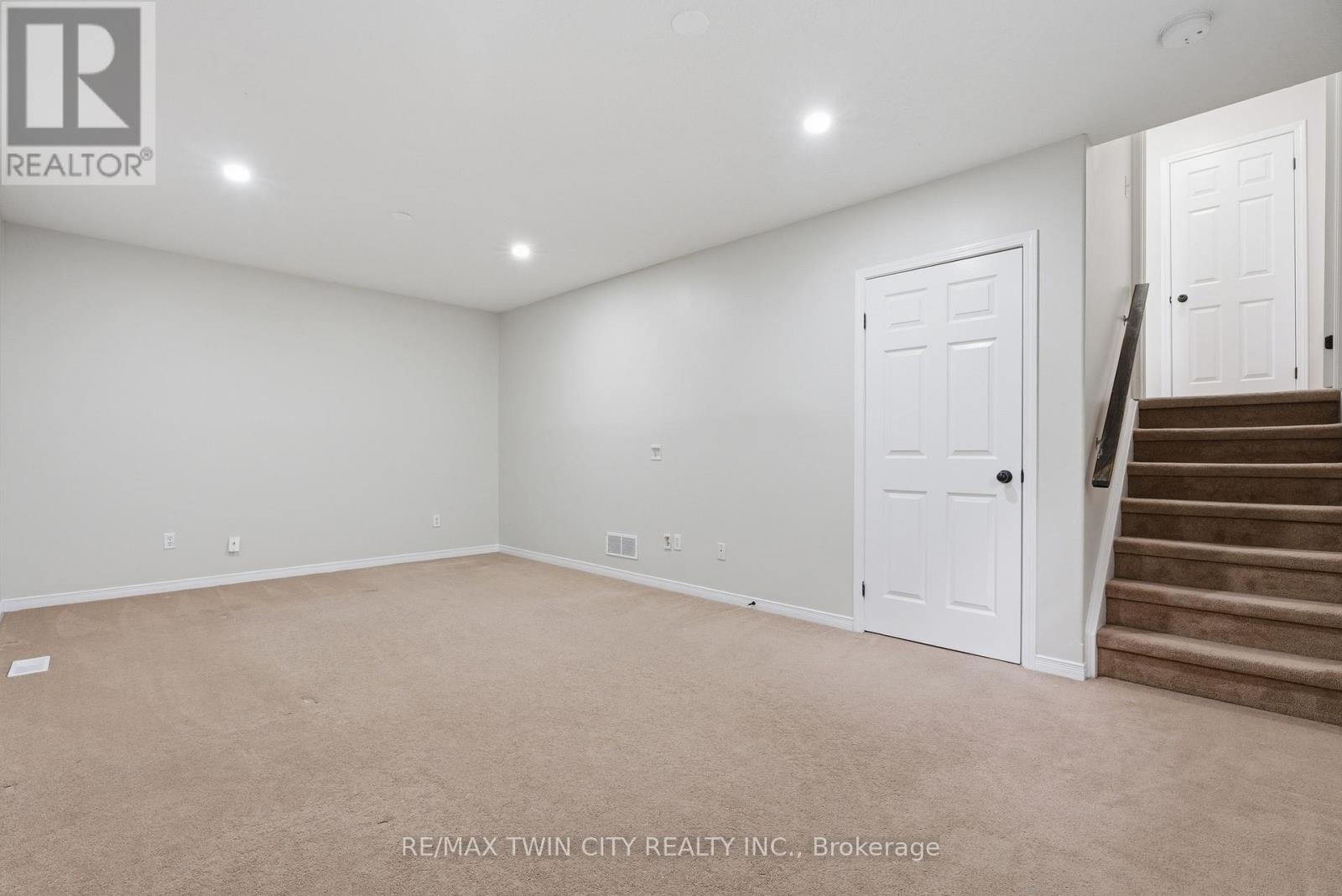 187 Woodbine Avenue, Kitchener, Ontario  N2R 1Y5 - Photo 35 - X12797688