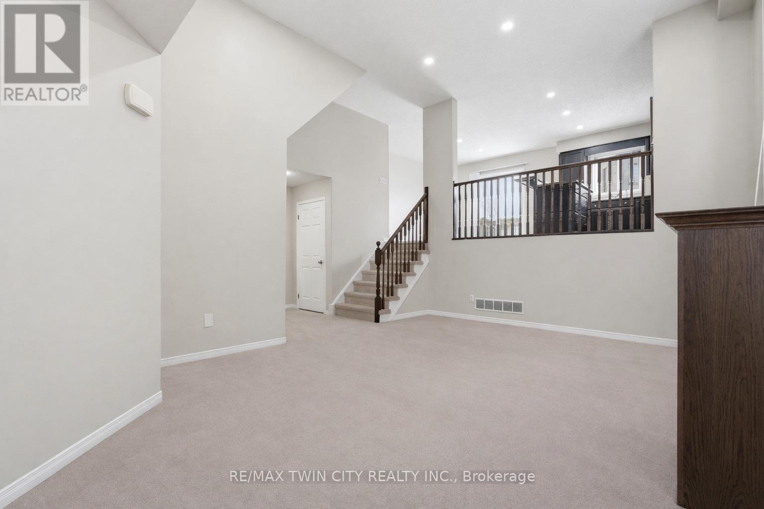 187 Woodbine Avenue, Kitchener, Ontario  N2R 1Y5 - Photo 8 - X12797688