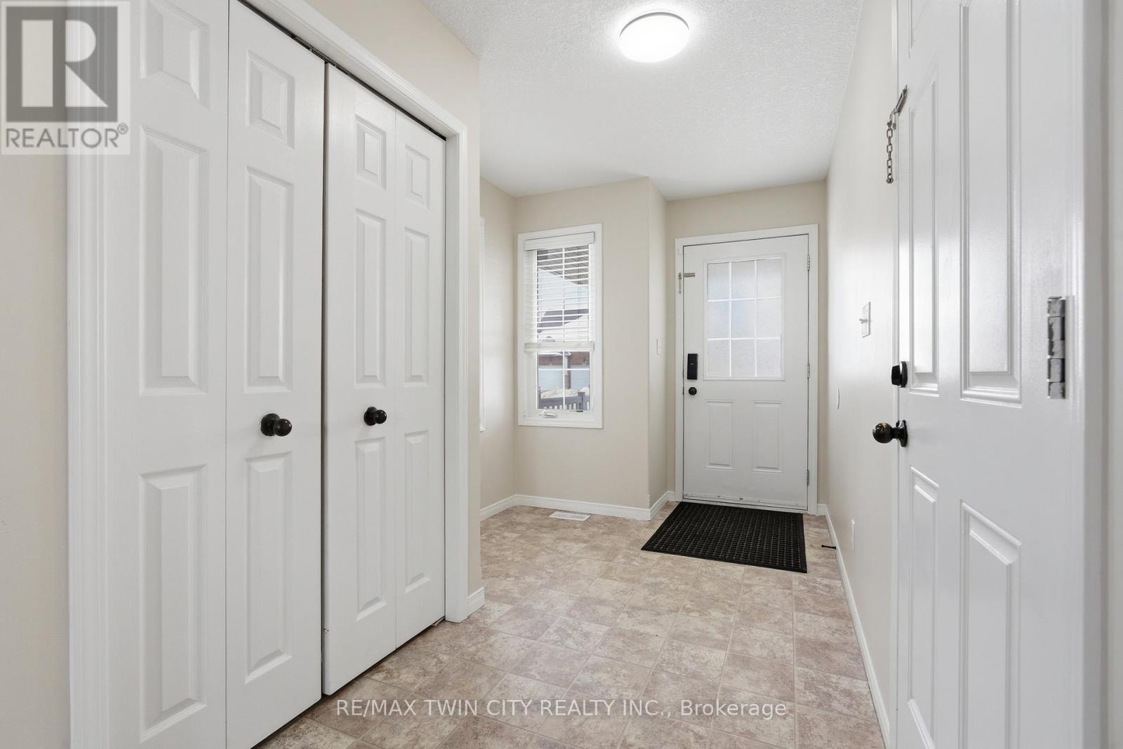 187 Woodbine Avenue, Kitchener, Ontario  N2R 1Y5 - Photo 9 - X12797688