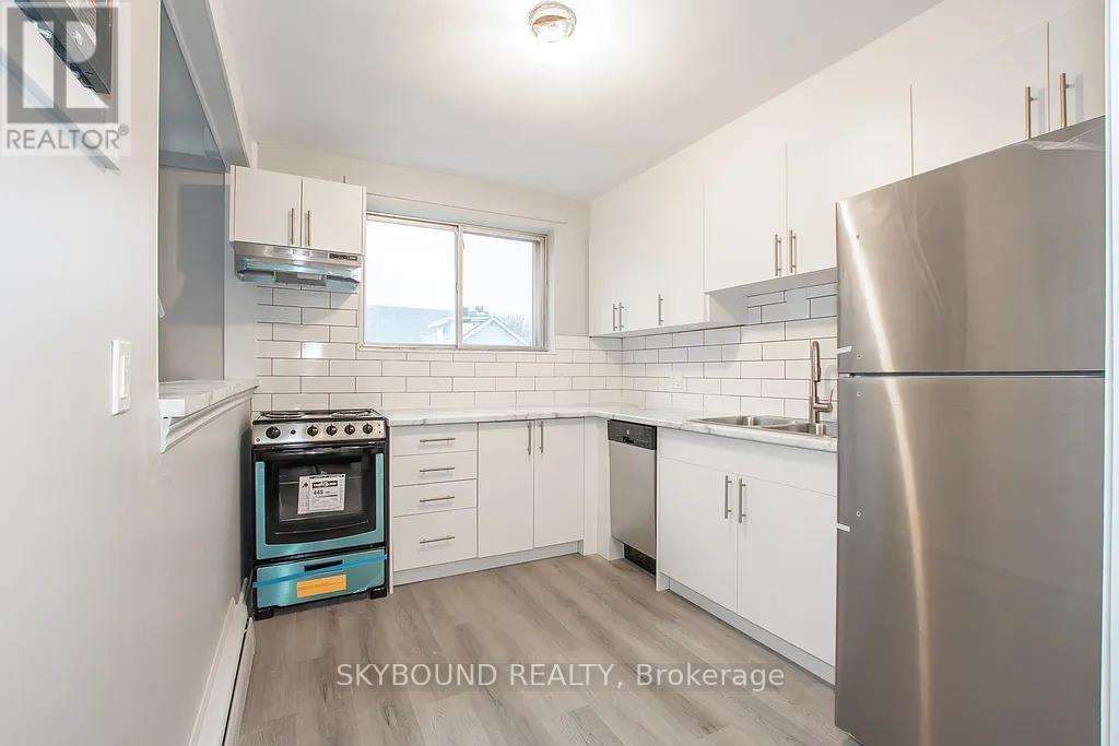 5 Napier Street, St. Catharines, Ontario  L2R 6B3 - Photo 6 - X12797702