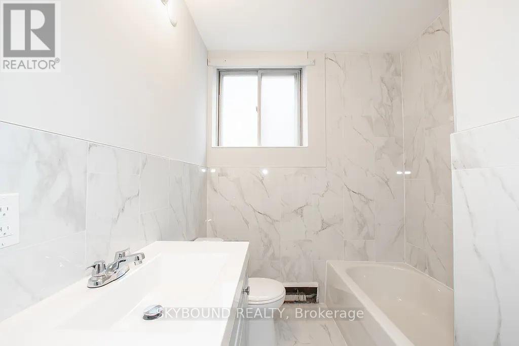 5 Napier Street, St. Catharines, Ontario  L2R 6B3 - Photo 9 - X12797702