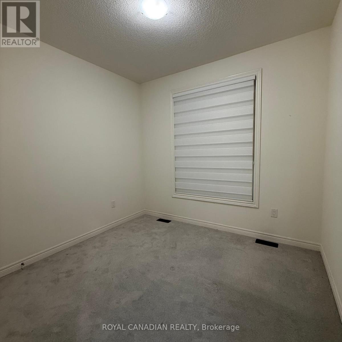 Upper - 41 Granite Ridge Trail, Hamilton (Waterdown), Ontario  L8B 1Y4 - Photo 13 - X12797742