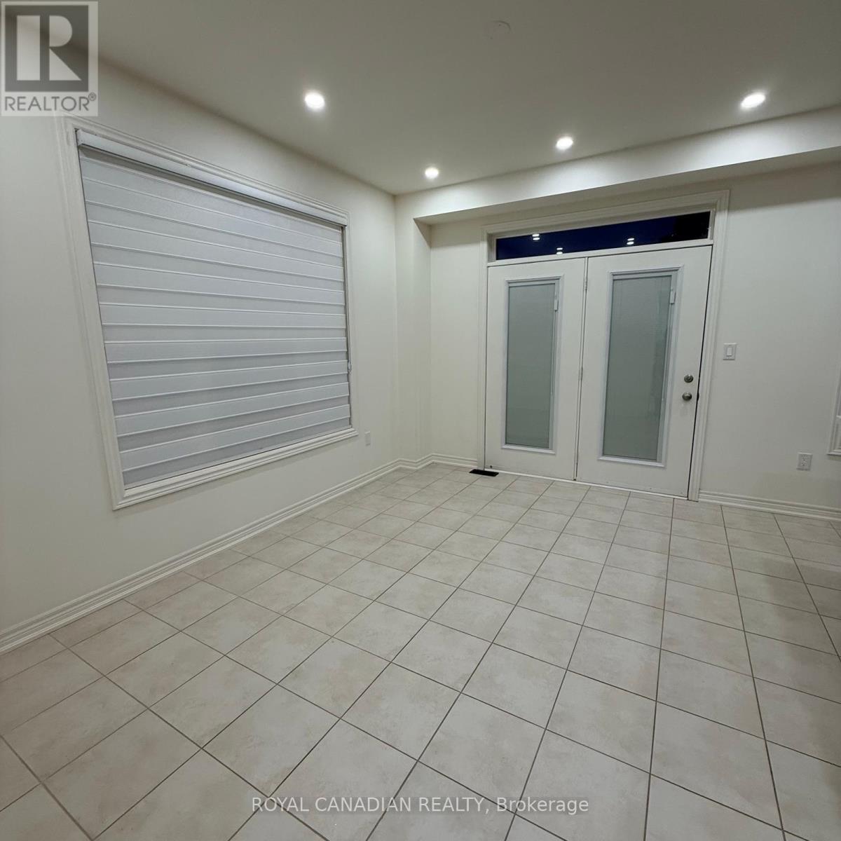 Upper - 41 Granite Ridge Trail, Hamilton (Waterdown), Ontario  L8B 1Y4 - Photo 7 - X12797742