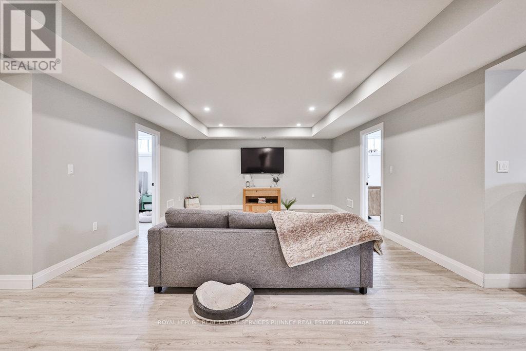 1068 Xavier Street, Gravenhurst (Morrison), Ontario  P0E 1G0 - Photo 36 - X12797880