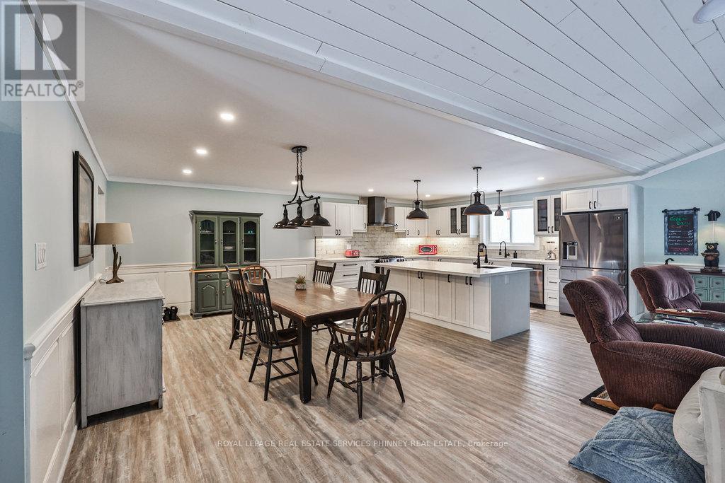 1068 Xavier Street, Gravenhurst (Morrison), Ontario  P0E 1G0 - Photo 9 - X12797880