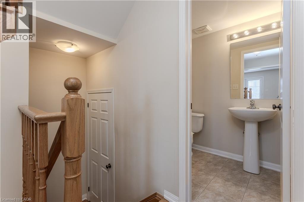 3050 Rotary Way Unit# 38, Burlington, Ontario  L7M 0G8 - Photo 12 - 40802986