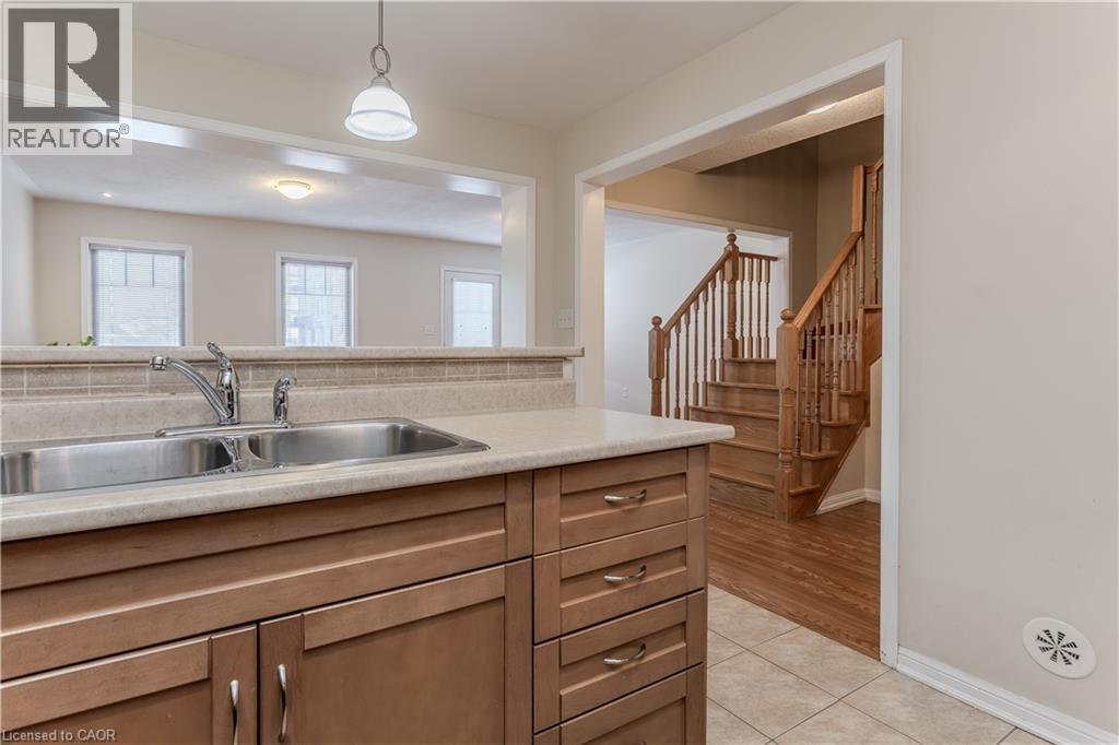 3050 Rotary Way Unit# 38, Burlington, Ontario  L7M 0G8 - Photo 26 - 40802986