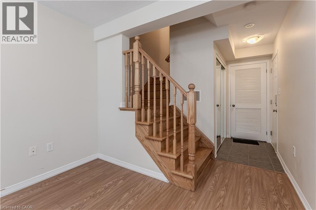 3050 Rotary Way Unit# 38, Burlington, Ontario  L7M 0G8 - Photo 8 - 40802986