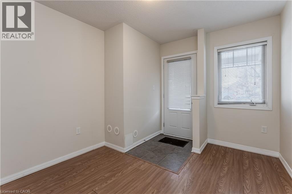 3050 Rotary Way Unit# 38, Burlington, Ontario  L7M 0G8 - Photo 5 - 40802986