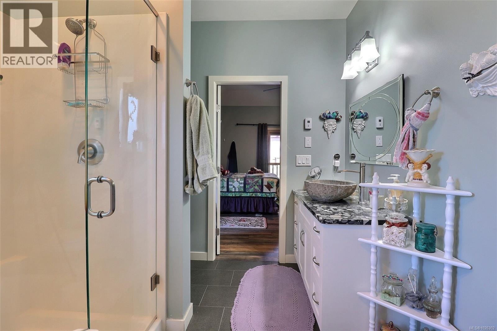 482 Mountain View Dr, Lake Cowichan, British Columbia  V0R 2G1 - Photo 10 - 1026302