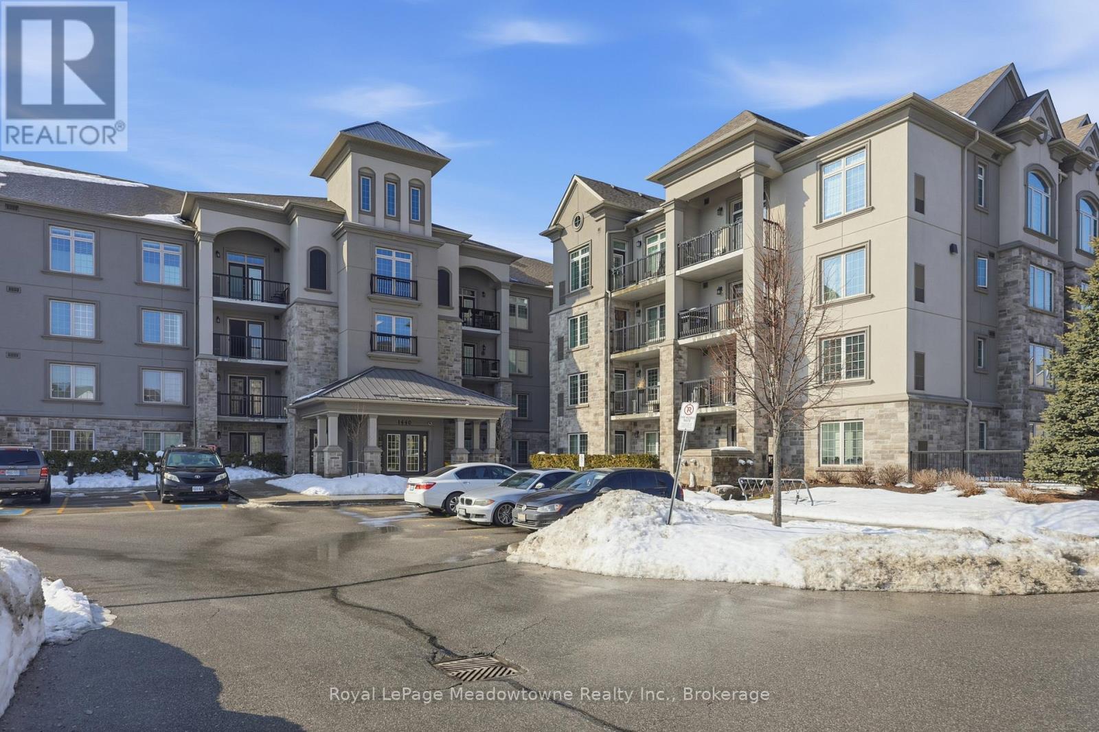 114 - 1440 Main Street E, Milton, Ontario  L9T 8W6 - Photo 2 - W12797984