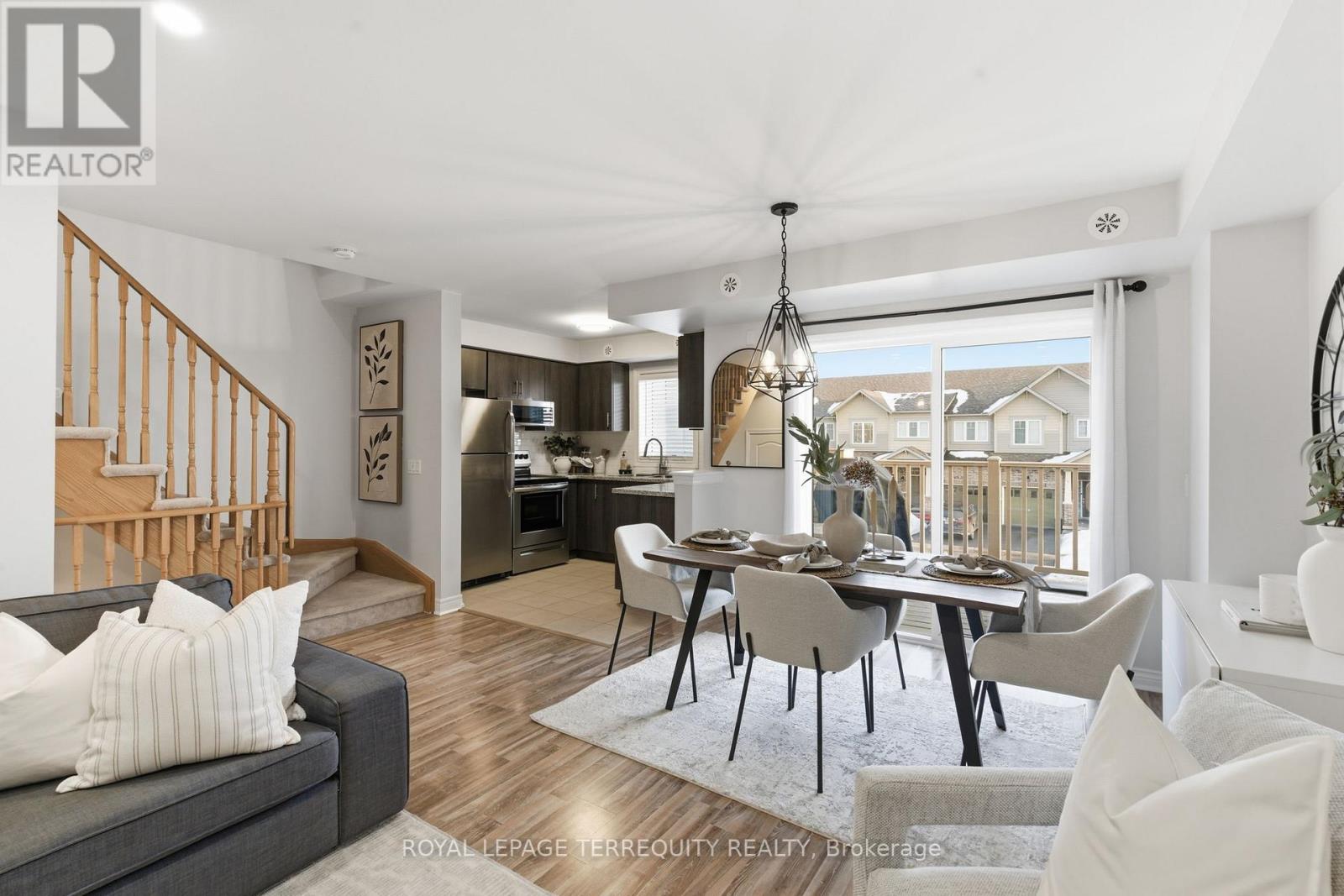 42 Artania Street, Oshawa (Windfields), Ontario  L1L 0E7 - Photo 7 - E12797858