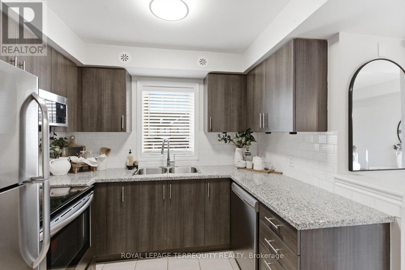 42 Artania Street, Oshawa (Windfields), Ontario  L1L 0E7 - Photo 13 - E12797858