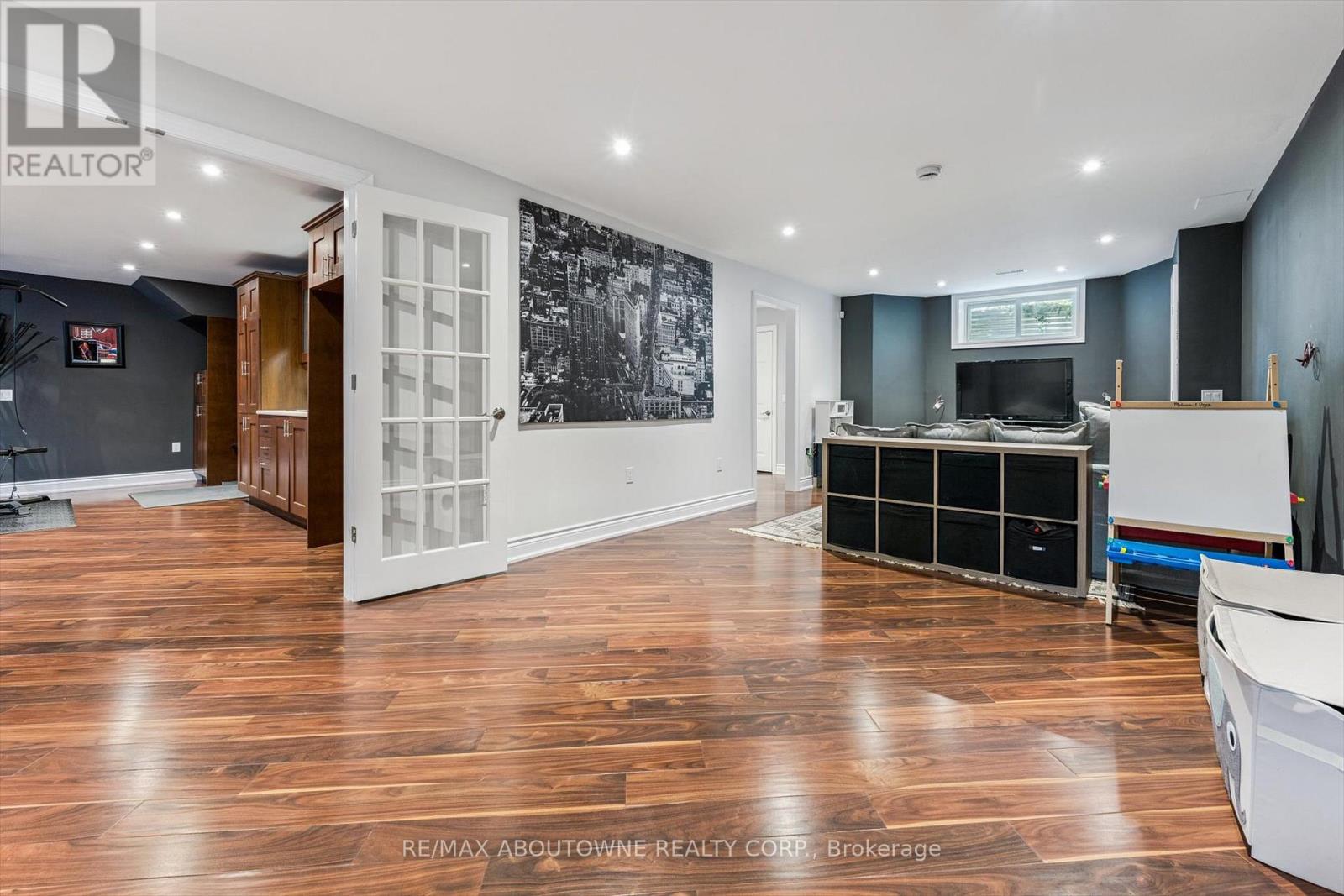 256 Lexington Road, Oakville, Ontario  L6H 6L9 - Photo 38 - W12797502