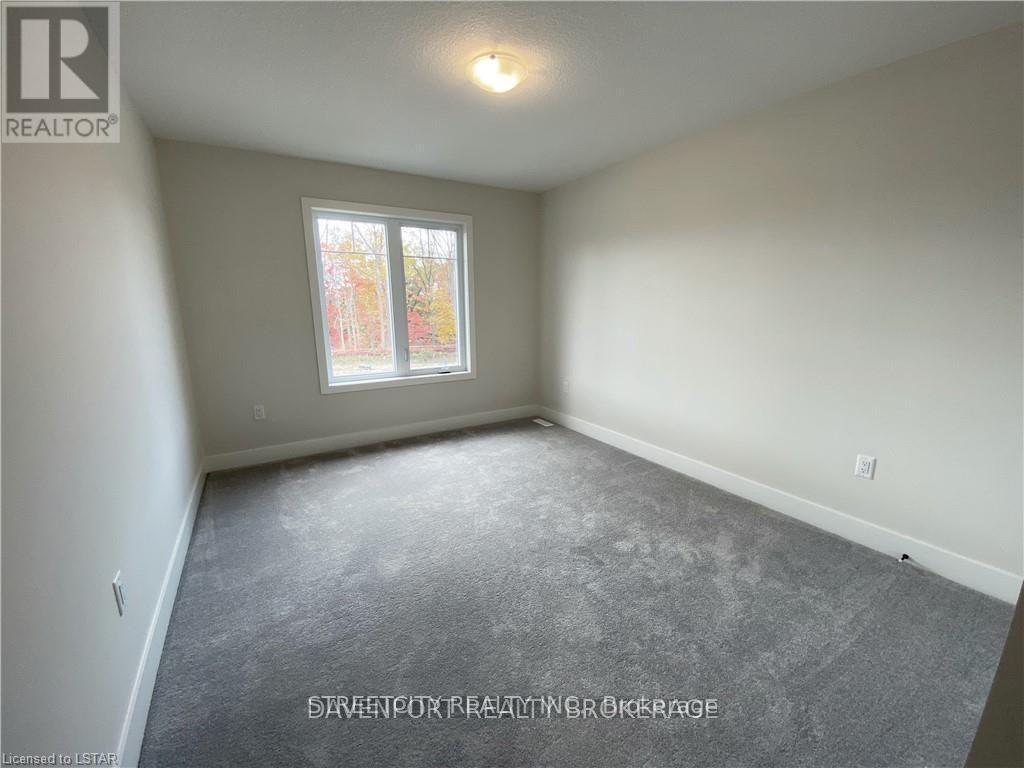 18 Julie Crescent, London South, Ontario  N5Z 0A9 - Photo 11 - X12797444