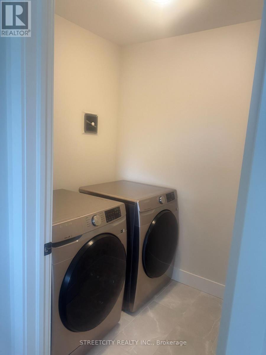 18 Julie Crescent, London South, Ontario  N5Z 0A9 - Photo 16 - X12797444