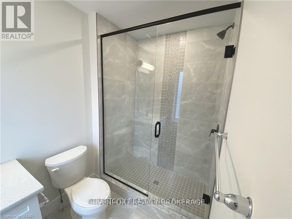 18 Julie Crescent, London South, Ontario  N5Z 0A9 - Photo 7 - X12797444