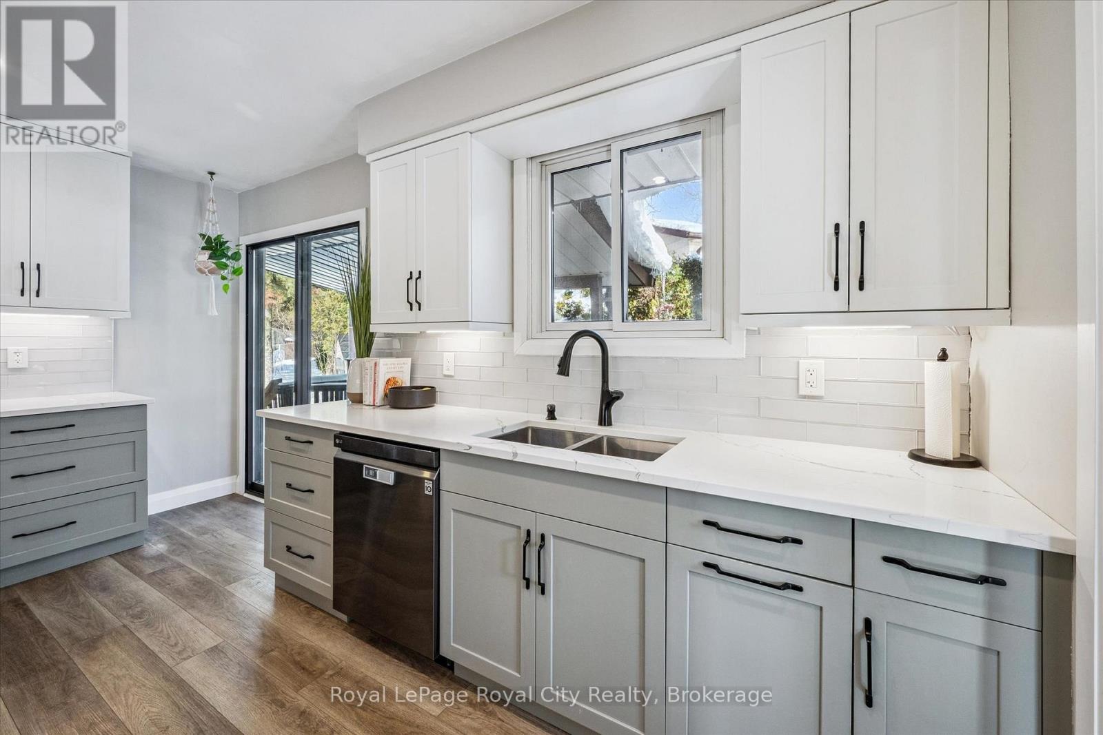 26 Vista Terrace, Guelph, Ontario N1E 1A1 - Photo 12 - X12797982