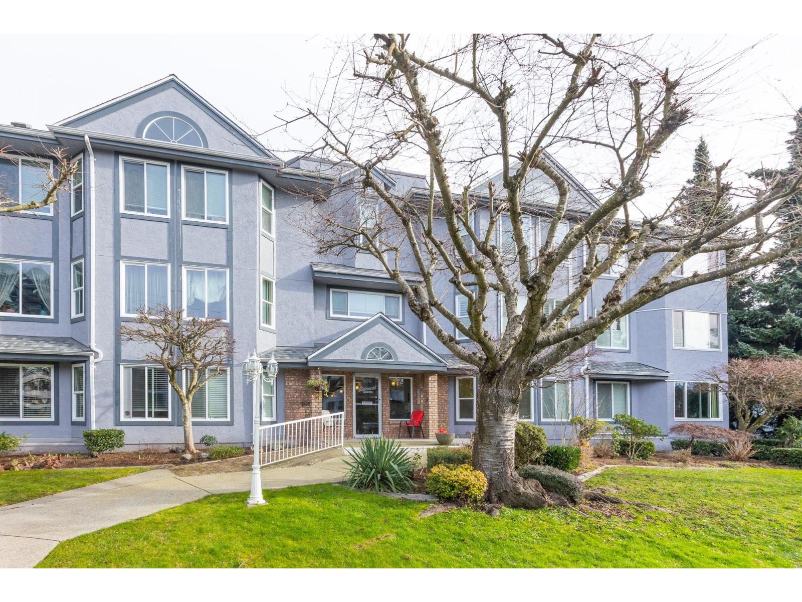 203 1378 Fir Street, White Rock, British Columbia  V4B 4B2 - Photo 28 - R3090280